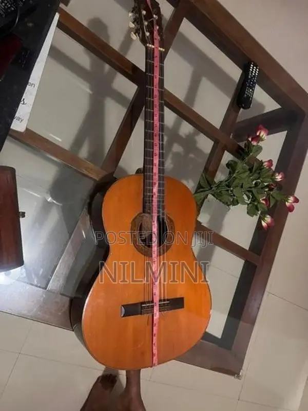 Yamaha Guitar F310