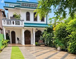 Fully Furnished 3-Storey House-Near Sri Jayewardenepura University