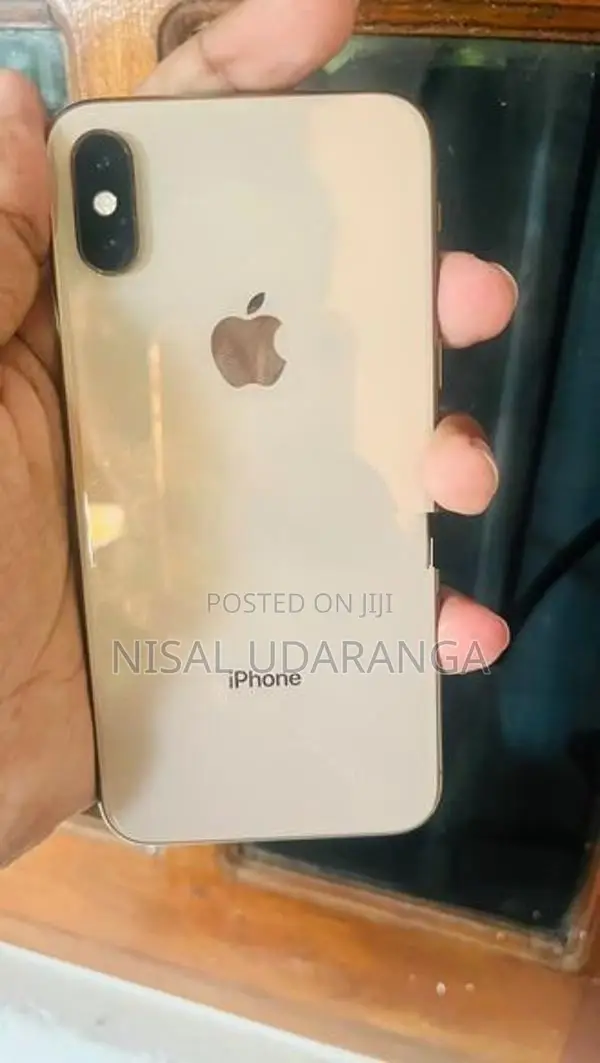 Apple iPhone XS (Used)