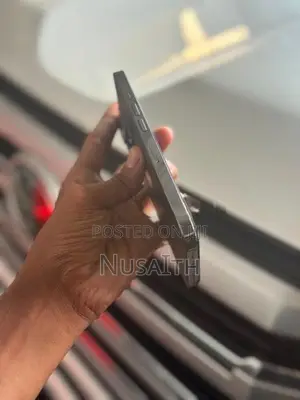 Apple iPhone 13 Pro (Used)