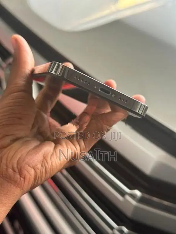 Apple iPhone 13 Pro (Used)