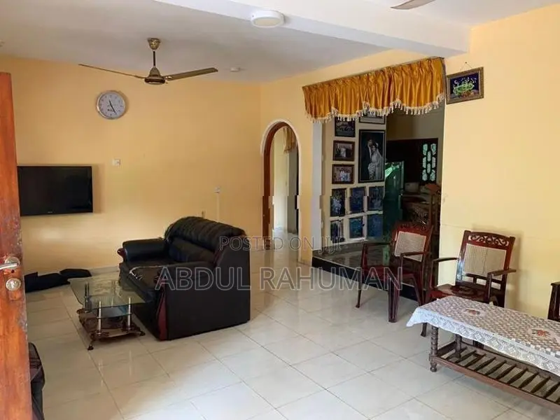 Semi Tile Single House Rent in Mirihana