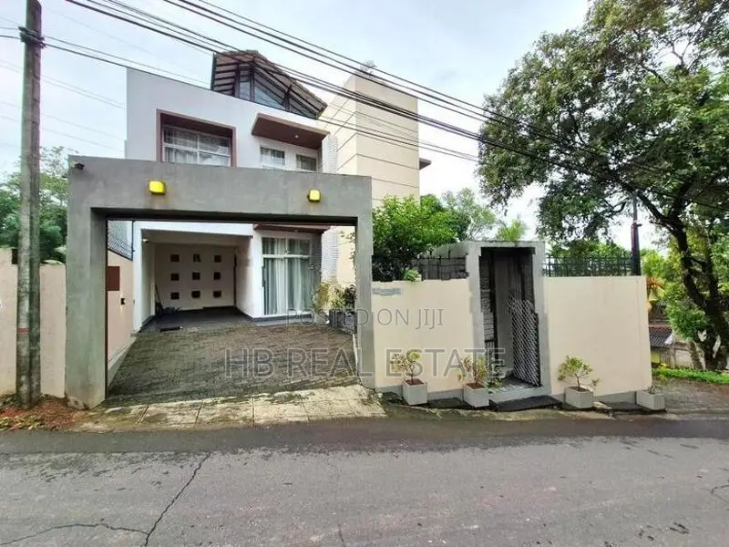 Brand New Luxury Three Story House for Sale Malabe