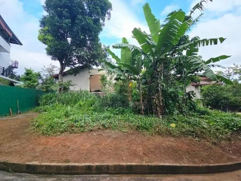 8.70 Perches Residential Bare Land for Sale Walpola