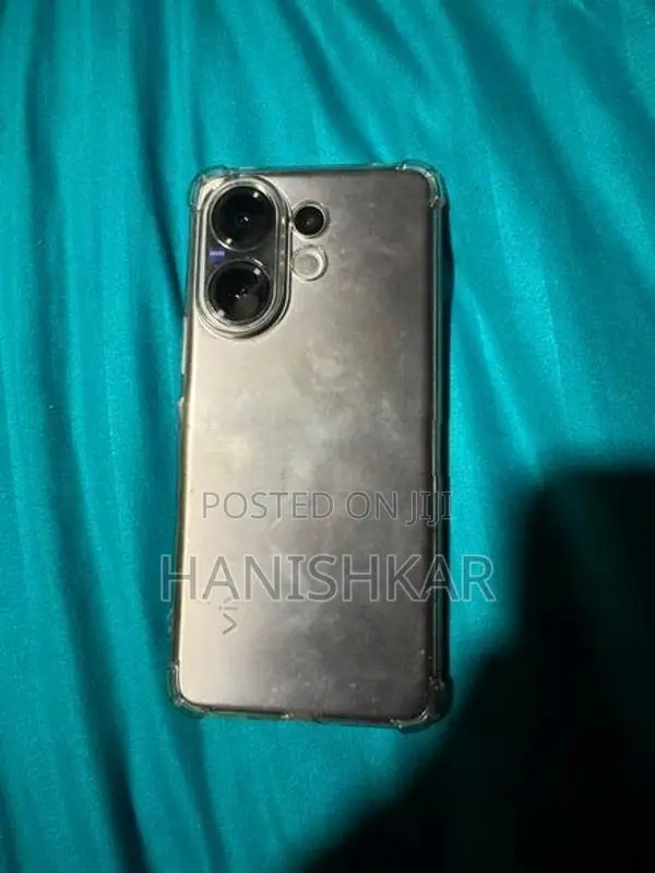 Vivo V60 256GB (Used)