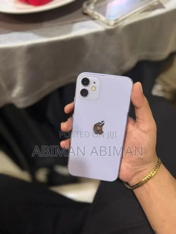 Apple iPhone 11 (Used)
