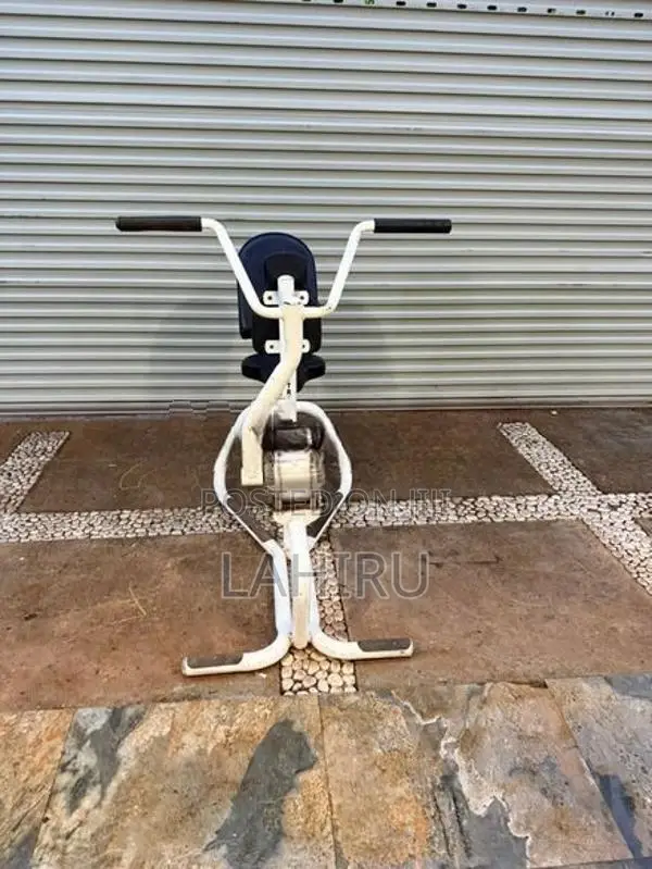 Trimitone Exercise Machine