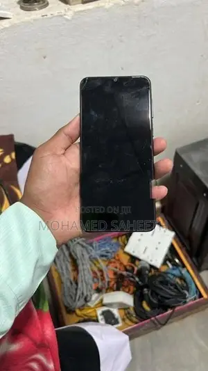 Samsung Galaxy A04e (Used)