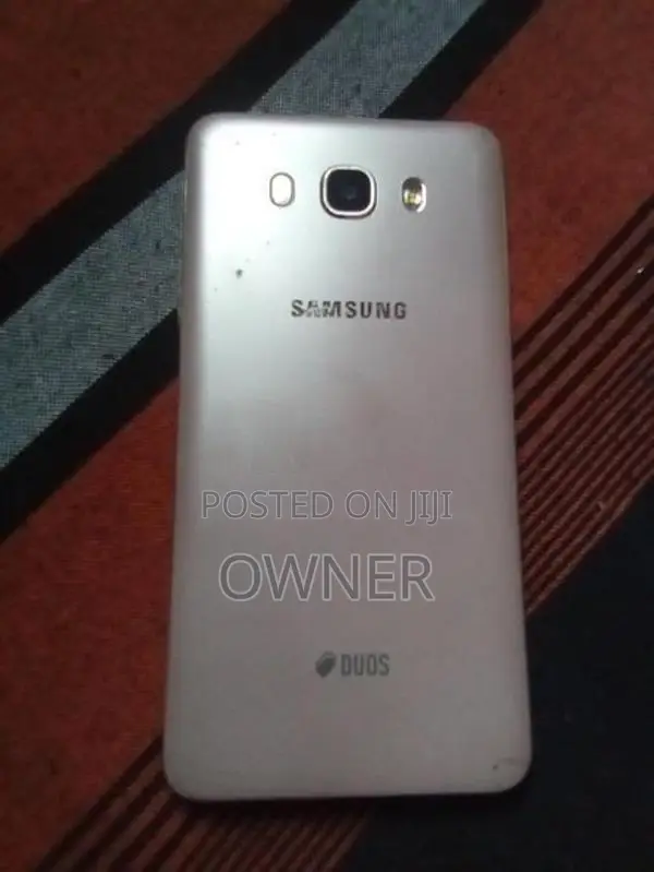 Samsung Galaxy J7 16GB (Used)