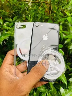 Apple iPhone 8 (Used)