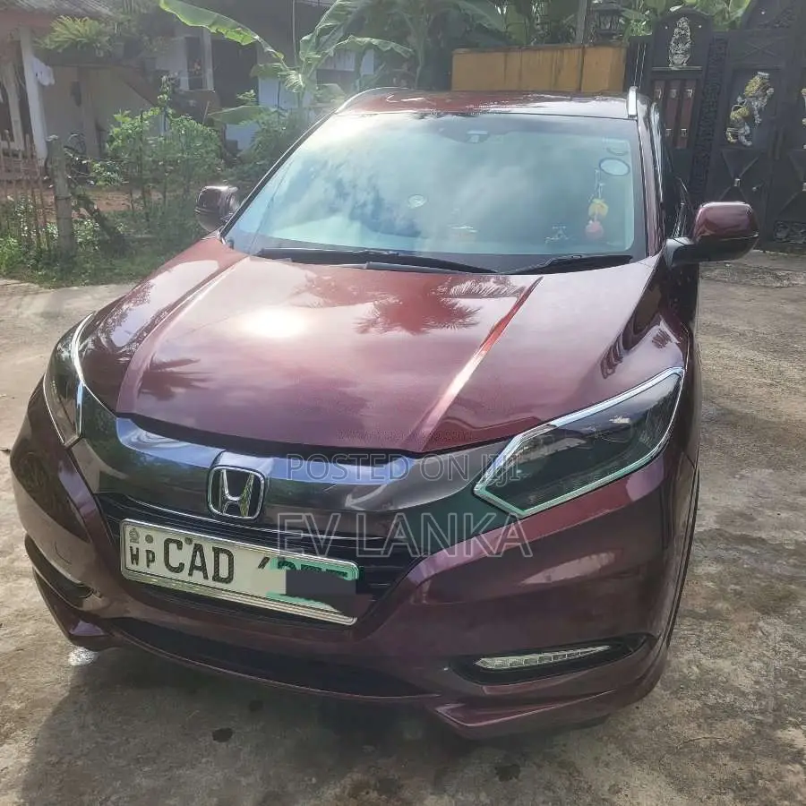 Honda Vezel 2014 SUV (Used)