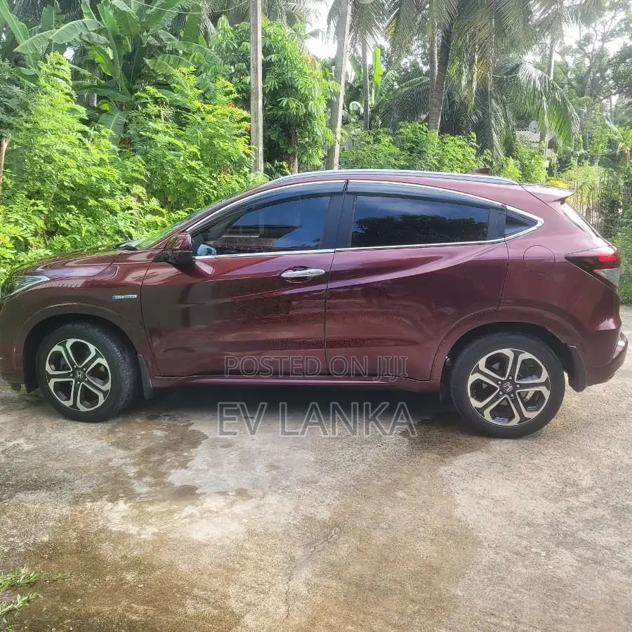 Honda Vezel 2014 SUV (Used)