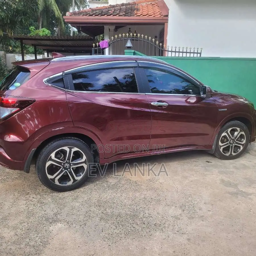 Honda Vezel 2014 SUV (Used)