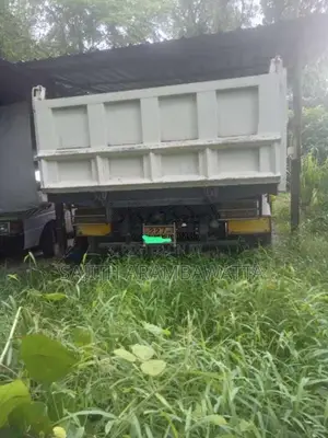 Isuzu Juston 2 Cube 1996 Lorry (Used)