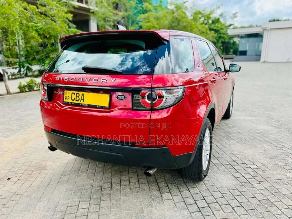 Land-Rover Discovery Sport 2017 SUV (Used)