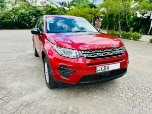 Land-Rover Discovery Sport 2017 SUV (Used)