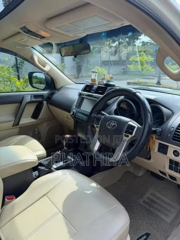Toyota Prado 2015 SUV (Used)