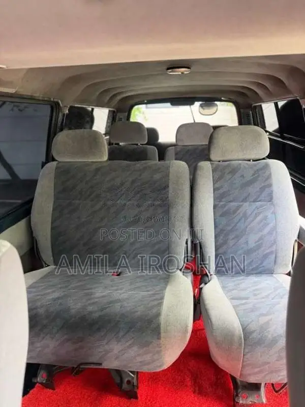 Toyota Dolphin 1995 Van (Used)