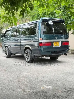 Toyota Dolphin 1995 Van (Used)