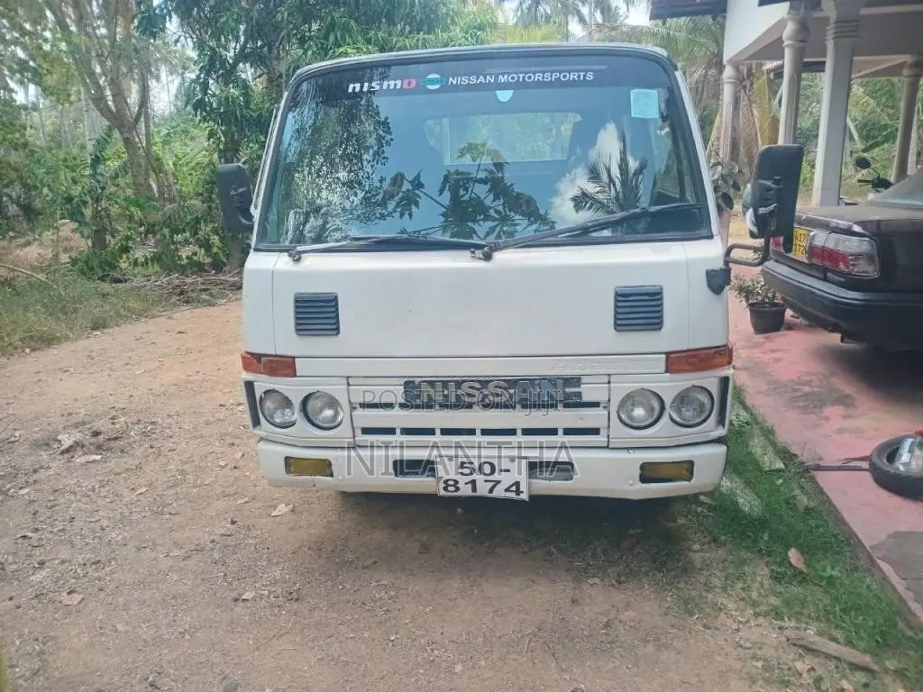 Nissan Atlas 1986 Crew Cab (Used)