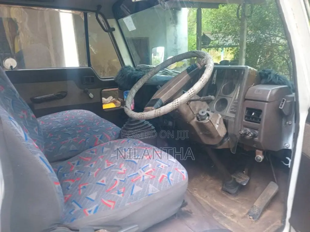 Nissan Atlas 1986 Crew Cab (Used)
