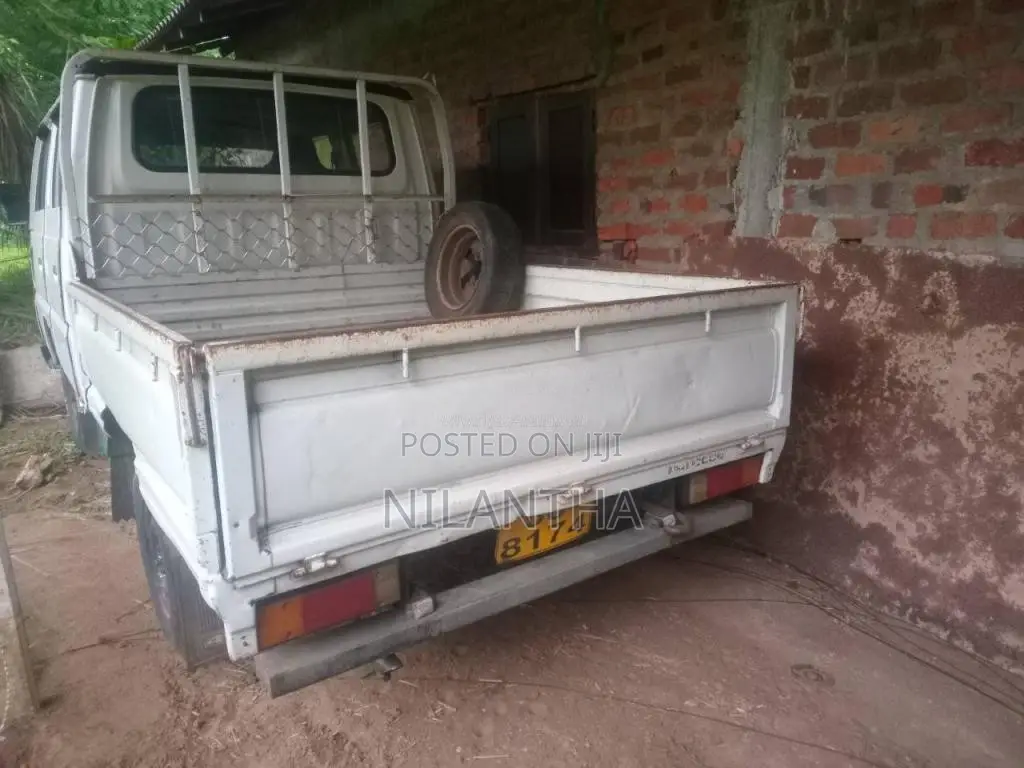 Nissan Atlas 1986 Crew Cab (Used)