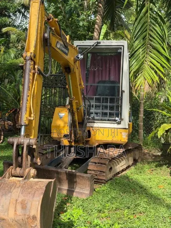 Komatsu Pc30-6 2009 Heavy-Duty (Used)