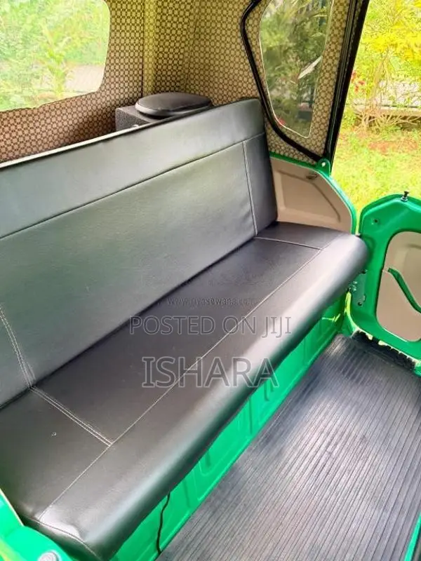 Bajaj RE 2026 Three Wheel (Used)
