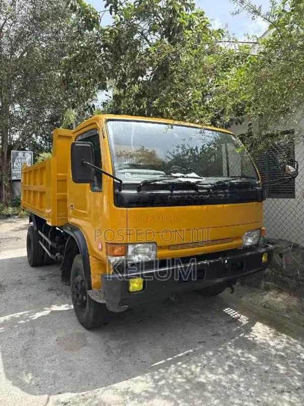Nissan UD 1988 Heavy-Duty (Used)
