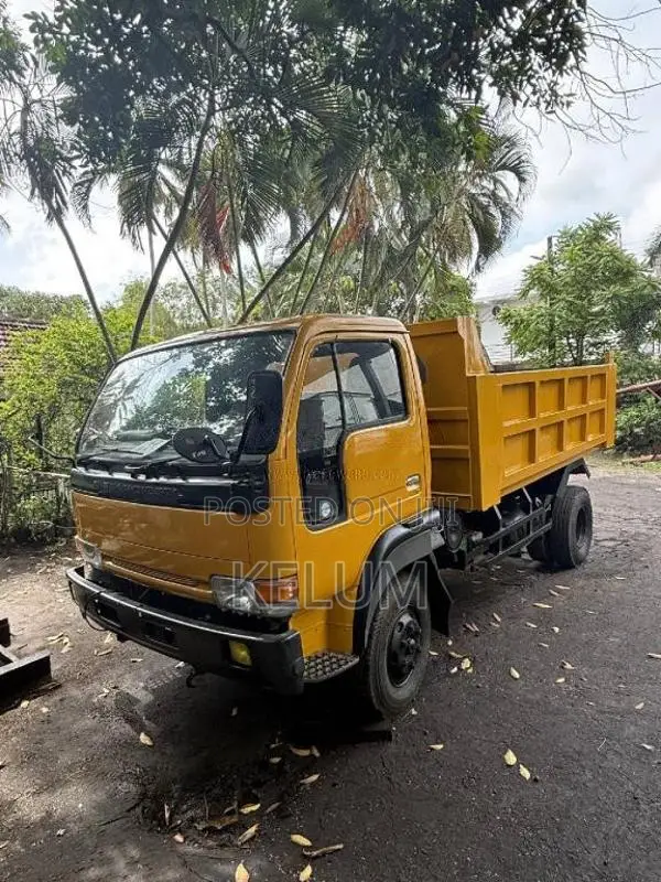 Nissan UD 1988 Heavy-Duty (Used)