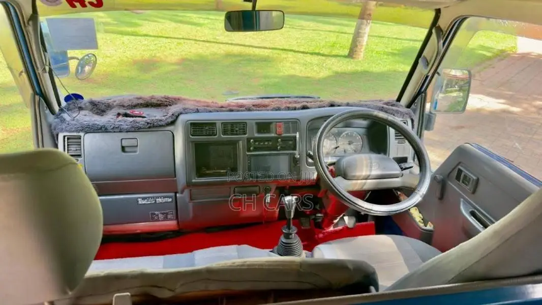 Toyota Dyna 1994 Crew Cab (Used)