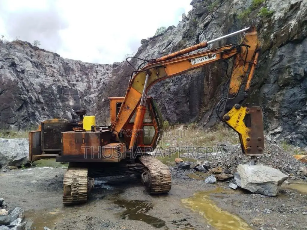 Hitachi Excevetar 1980 Heavy-Duty (Used)