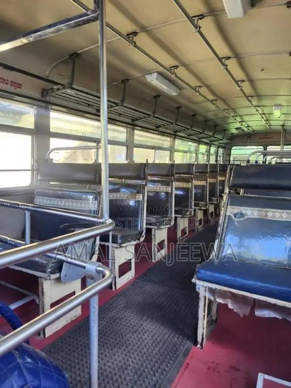 Ashok-Leyland Leyland 2001 Bus (Used)