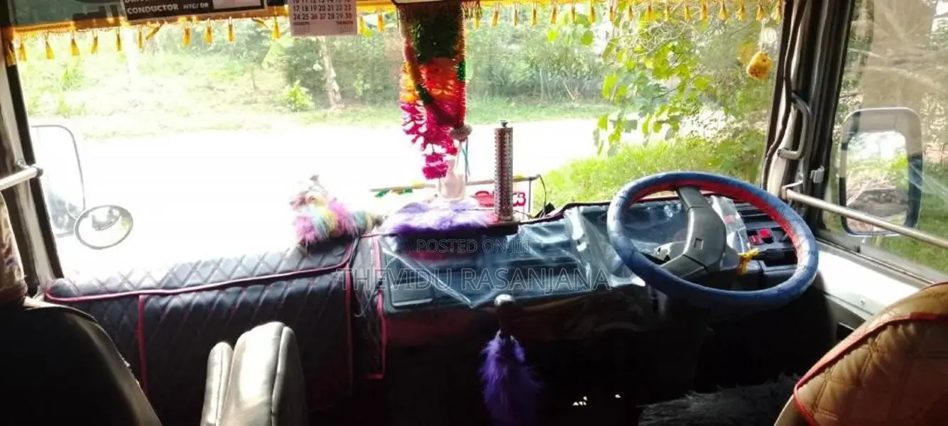 Mitsubishi Baby Rosa 1989 Bus (Used)