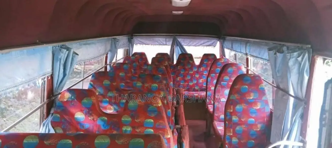 Isuzu Journey 1984 Bus (Used)