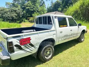 Nissan Datsun SG720 1984 Pickup (Used)