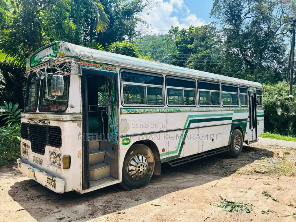 Ashok-Leyland Viking 2005 Bus (Used)