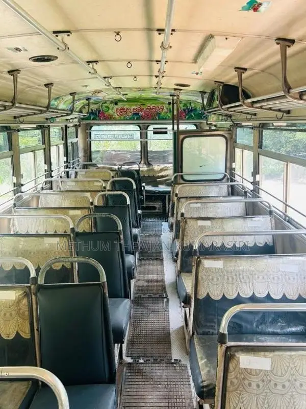 Ashok-Leyland Viking 2005 Bus (Used)