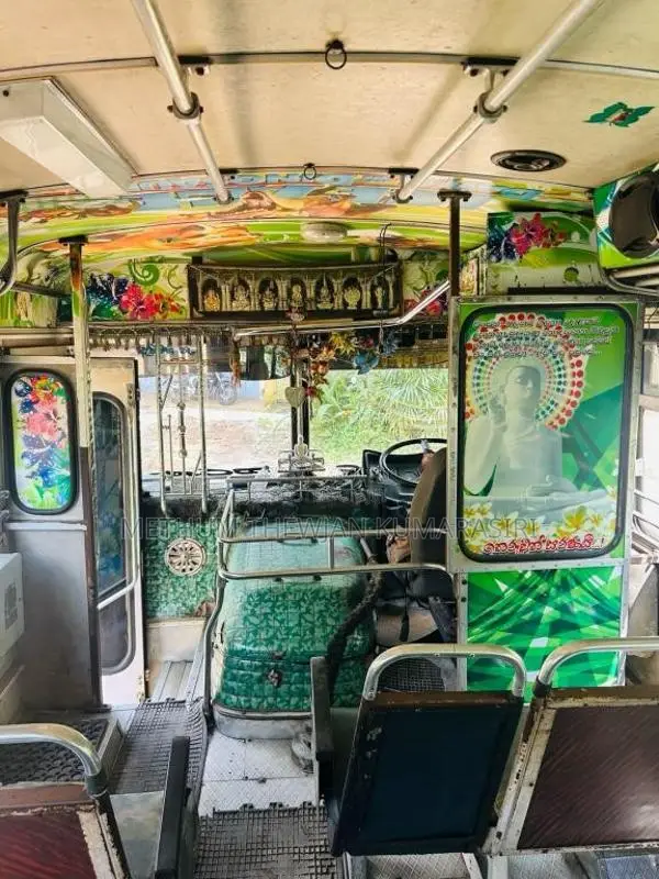 Ashok-Leyland Viking 2005 Bus (Used)