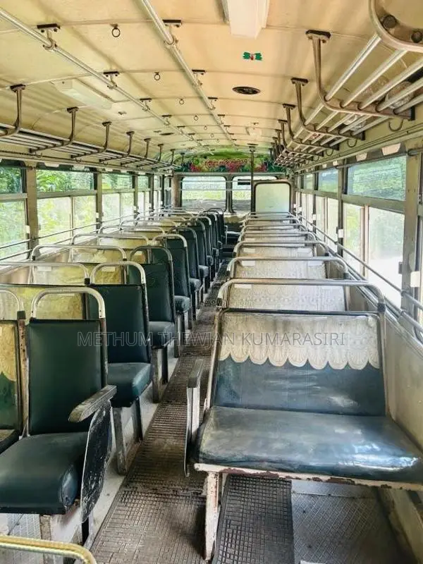 Ashok-Leyland Viking 2005 Bus (Used)