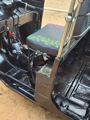 Bajaj 4 Stroke 2011 Three Wheel (Used)