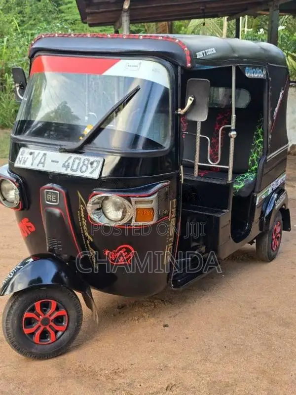 Bajaj 4 Stroke 2011 Three Wheel (Used)