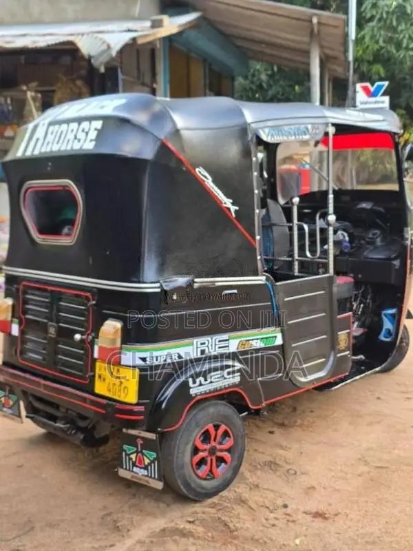 Bajaj 4 Stroke 2011 Three Wheel (Used)