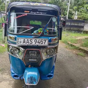 Bajaj 4 Stroke 2014 Three Wheel (Used)