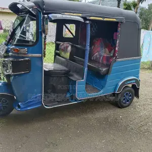 Bajaj 4 Stroke 2014 Three Wheel (Used)