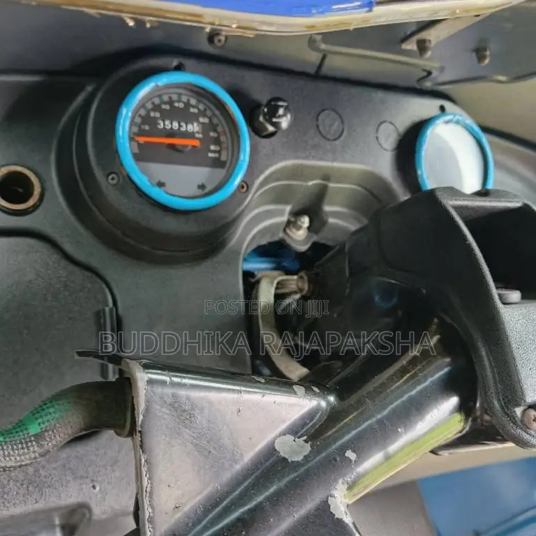 Bajaj 4 Stroke 2014 Three Wheel (Used)