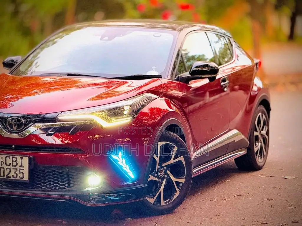 Toyota CHR 2018 SUV (Used)