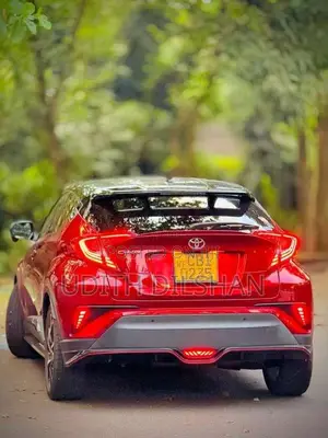 Toyota CHR 2018 SUV (Used)