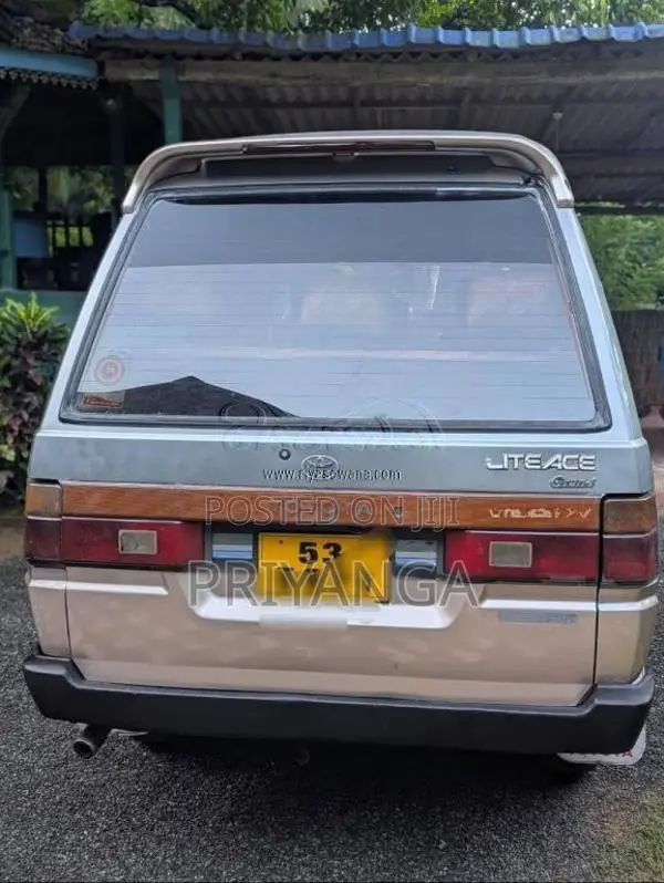 Toyota CM35 LiteAce 1987 Van (Used)