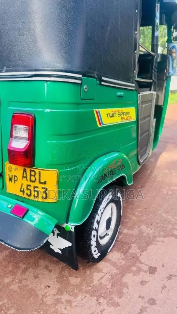 Bajaj RE 2016 Three Wheel (Used)
